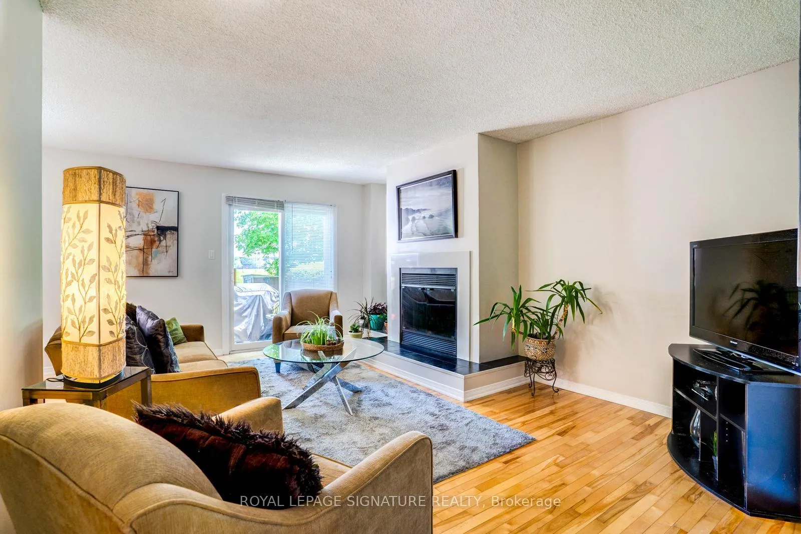 Photo 7 of 17 Mitchell Avenue, Brampton, Heart Lake West — HOMEH