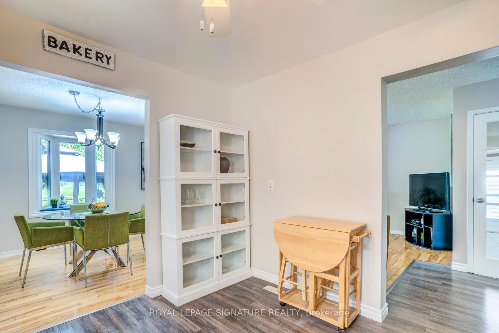Photo 15 of 17 Mitchell Avenue, Brampton, Heart Lake West — HOMEH