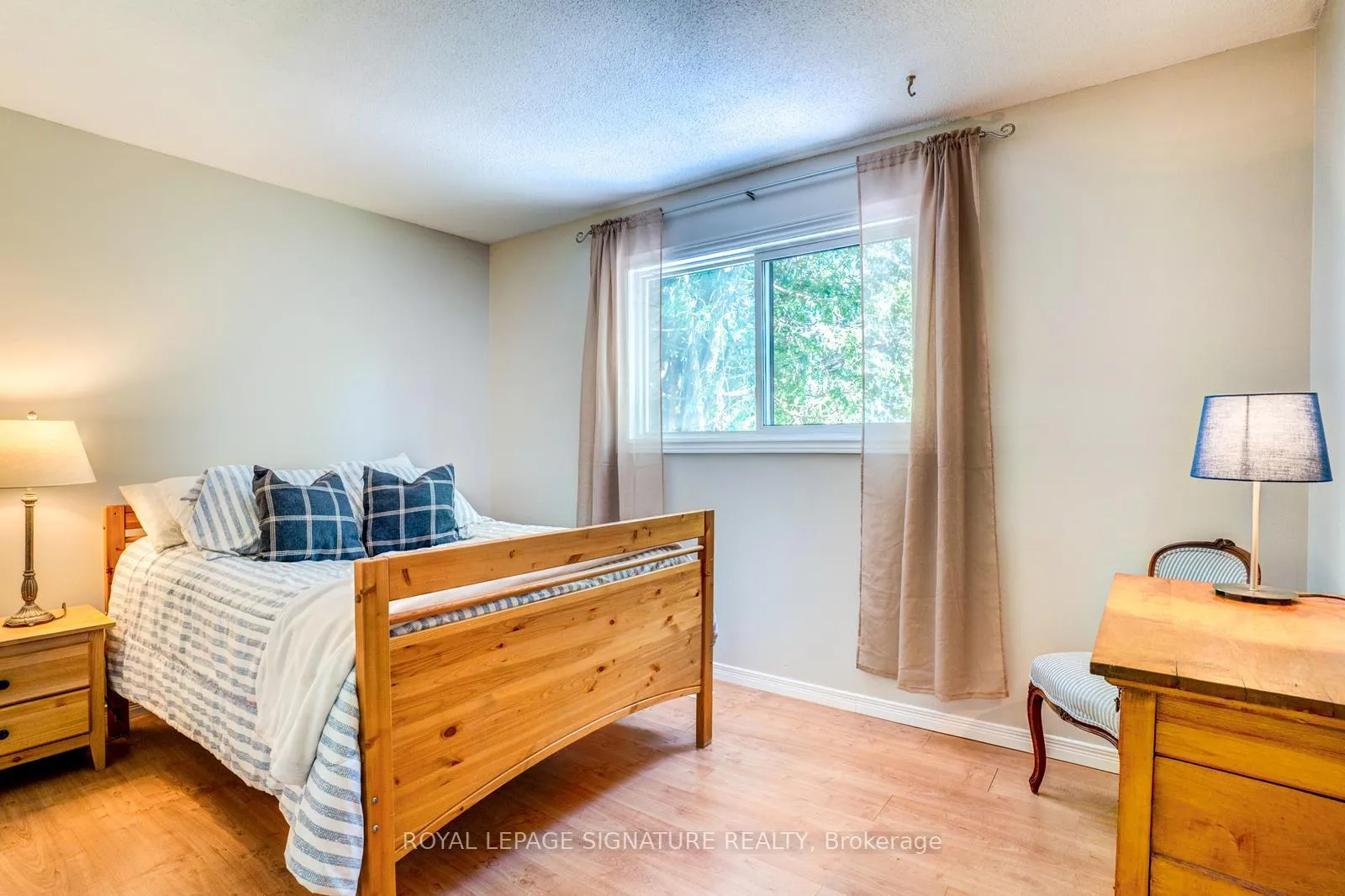 Photo 18 of 17 Mitchell Avenue, Brampton, Heart Lake West — HOMEH