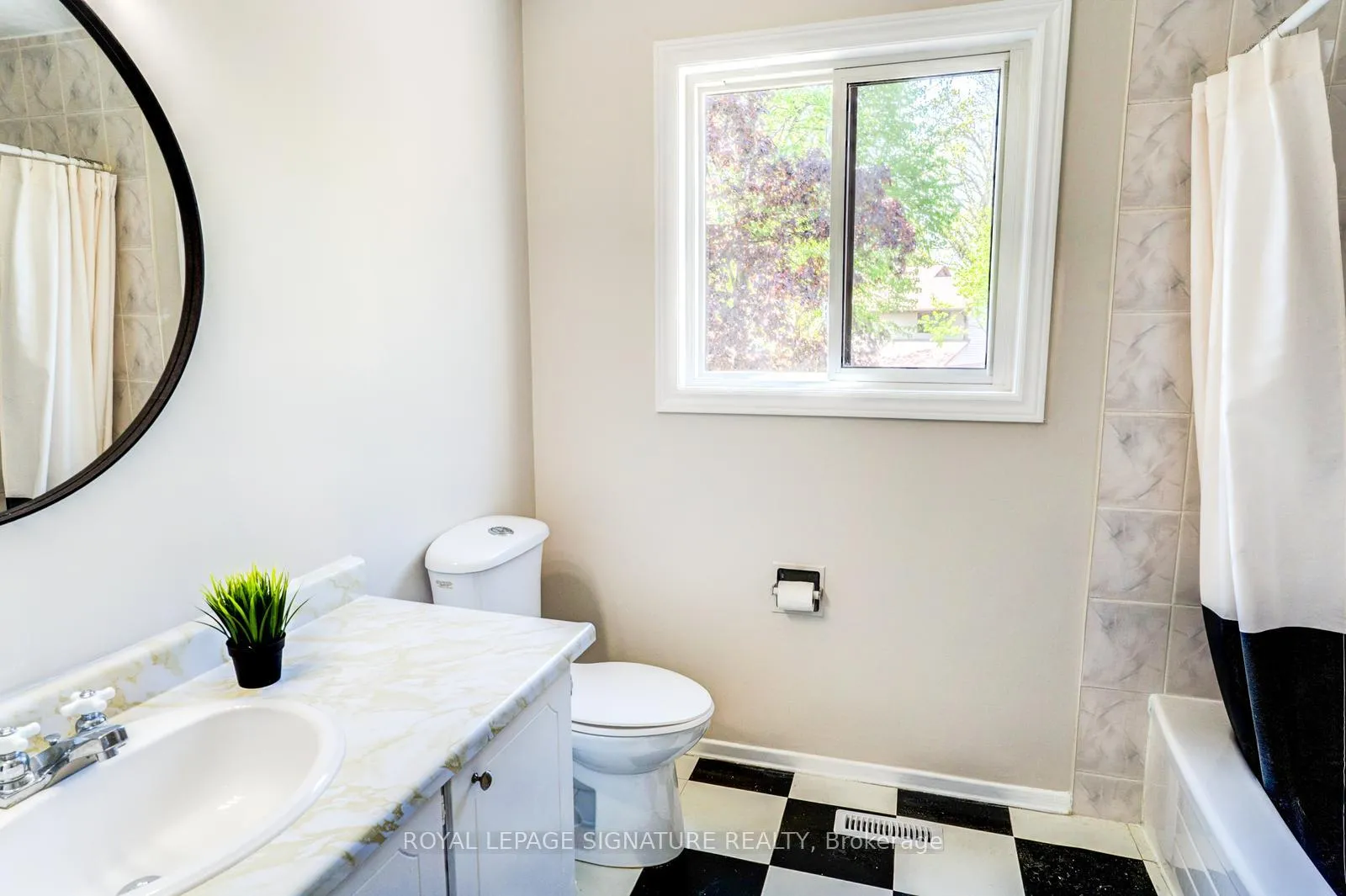 Photo 20 of 17 Mitchell Avenue, Brampton, Heart Lake West — HOMEH
