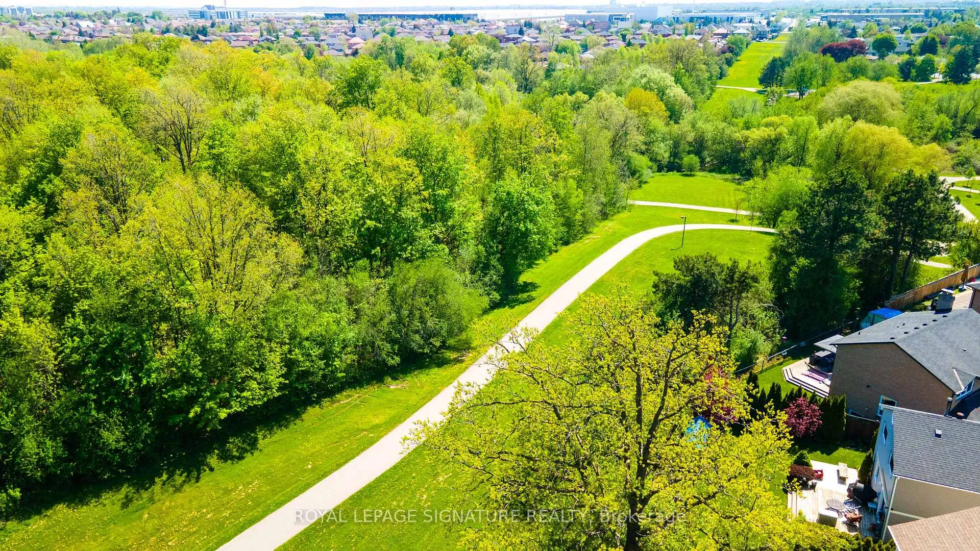 Photo 35 of 17 Mitchell Avenue, Brampton, Heart Lake West — HOMEH