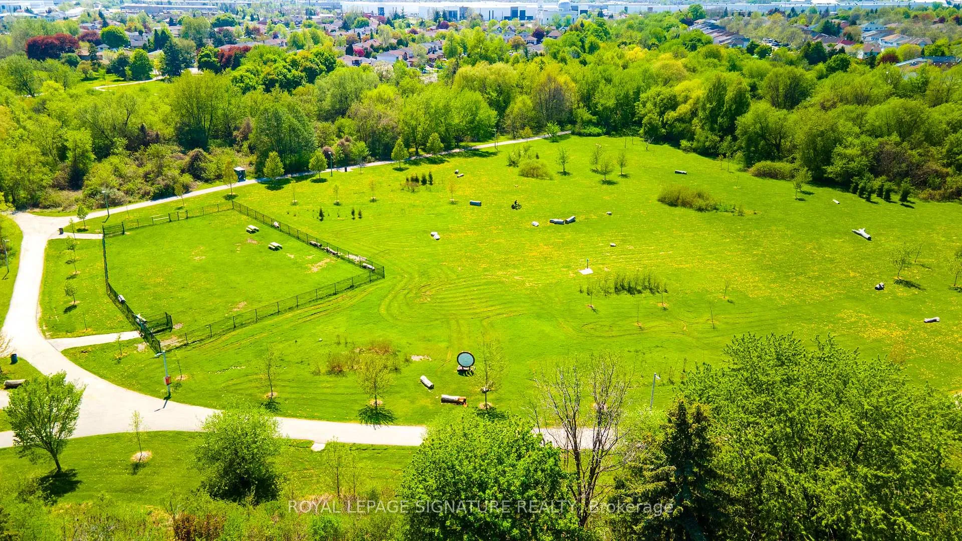 Photo 36 of 17 Mitchell Avenue, Brampton, Heart Lake West — HOMEH