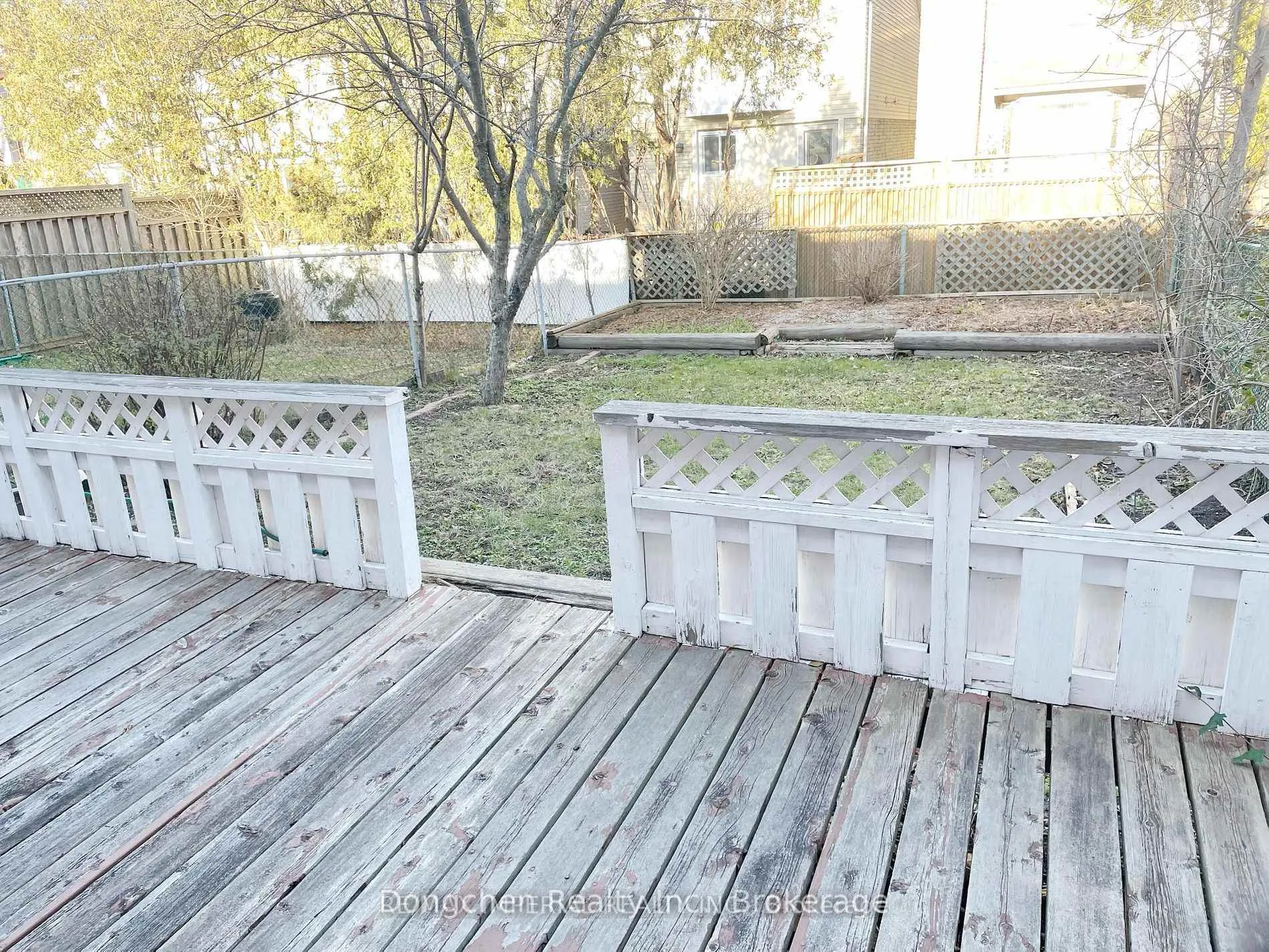 Photo 24 of 83 Mossbrook Crescent, Scarborough, Steeles — HOMEH