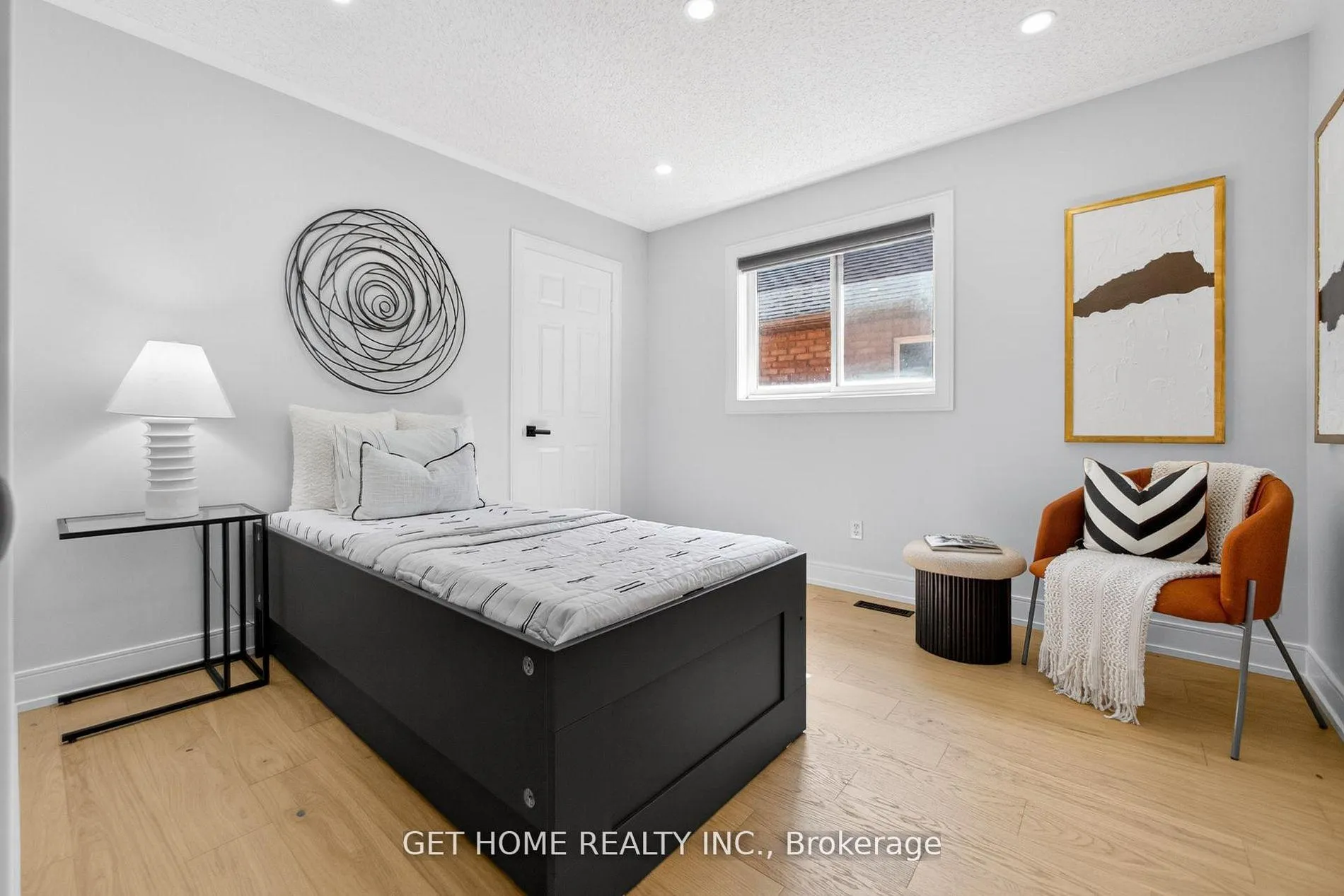 Photo 32 of 269 Huntington Crescent, Clarington, Courtice — HOMEH