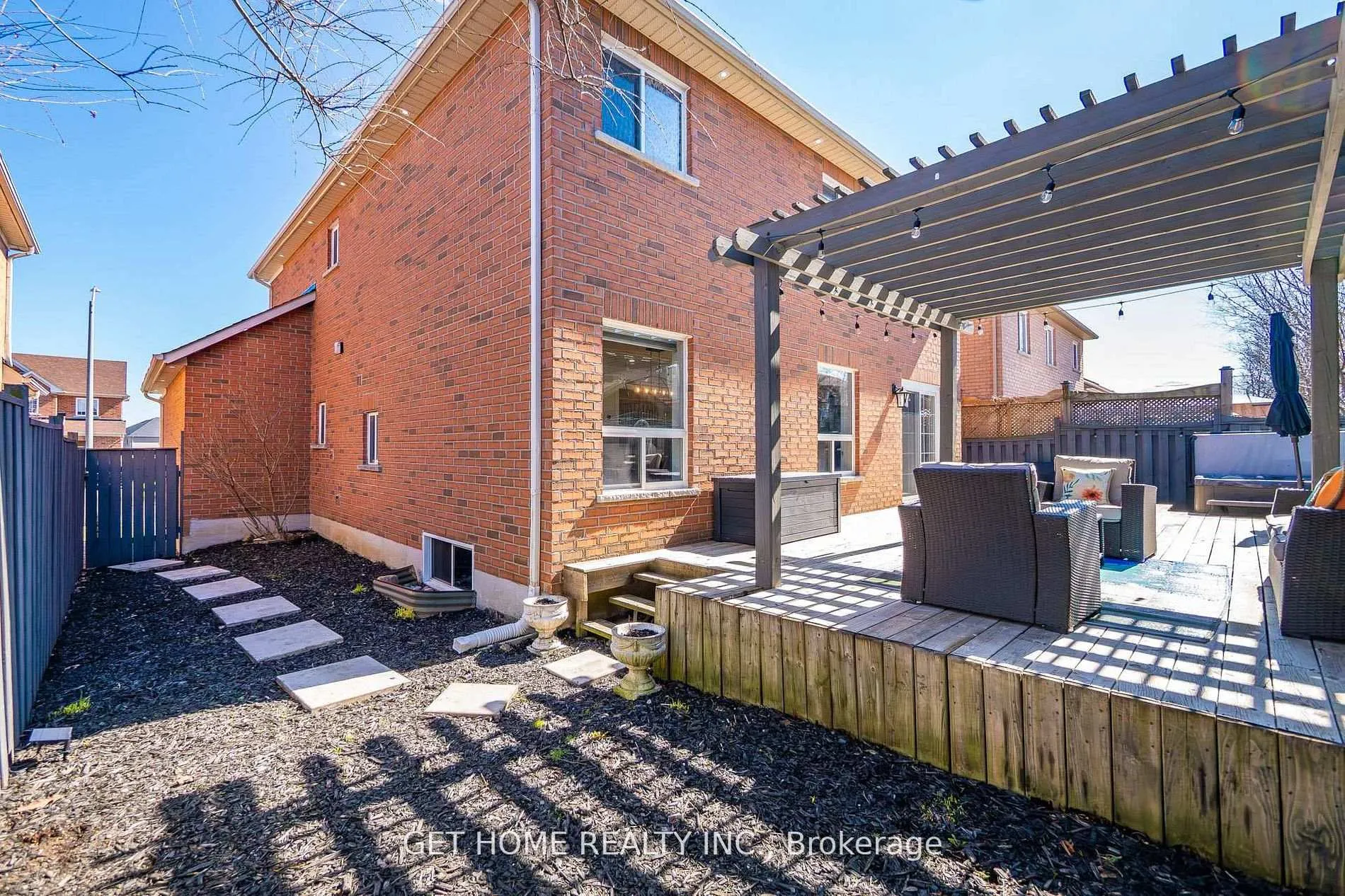 Photo 47 of 269 Huntington Crescent, Clarington, Courtice — HOMEH