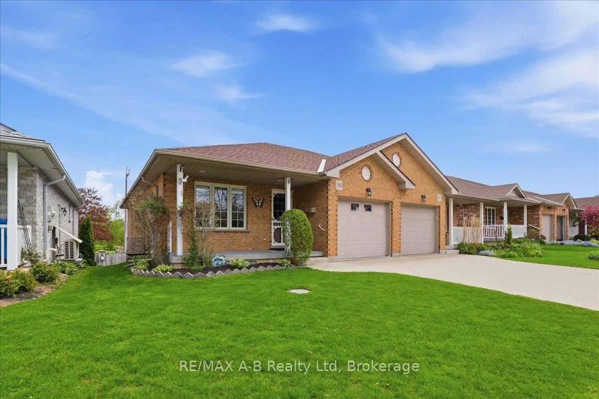 Photo 4 of 93 Abraham Drive, Stratford — HOMEH