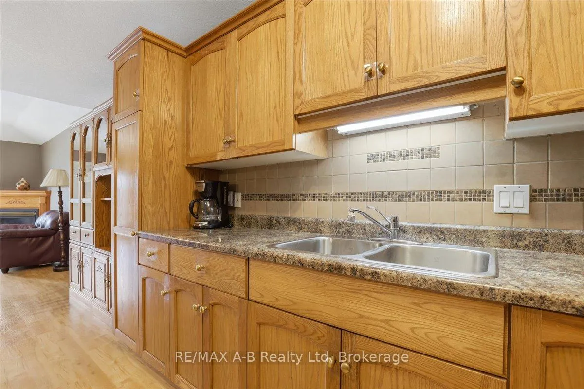 Photo 17 of 93 Abraham Drive, Stratford — HOMEH