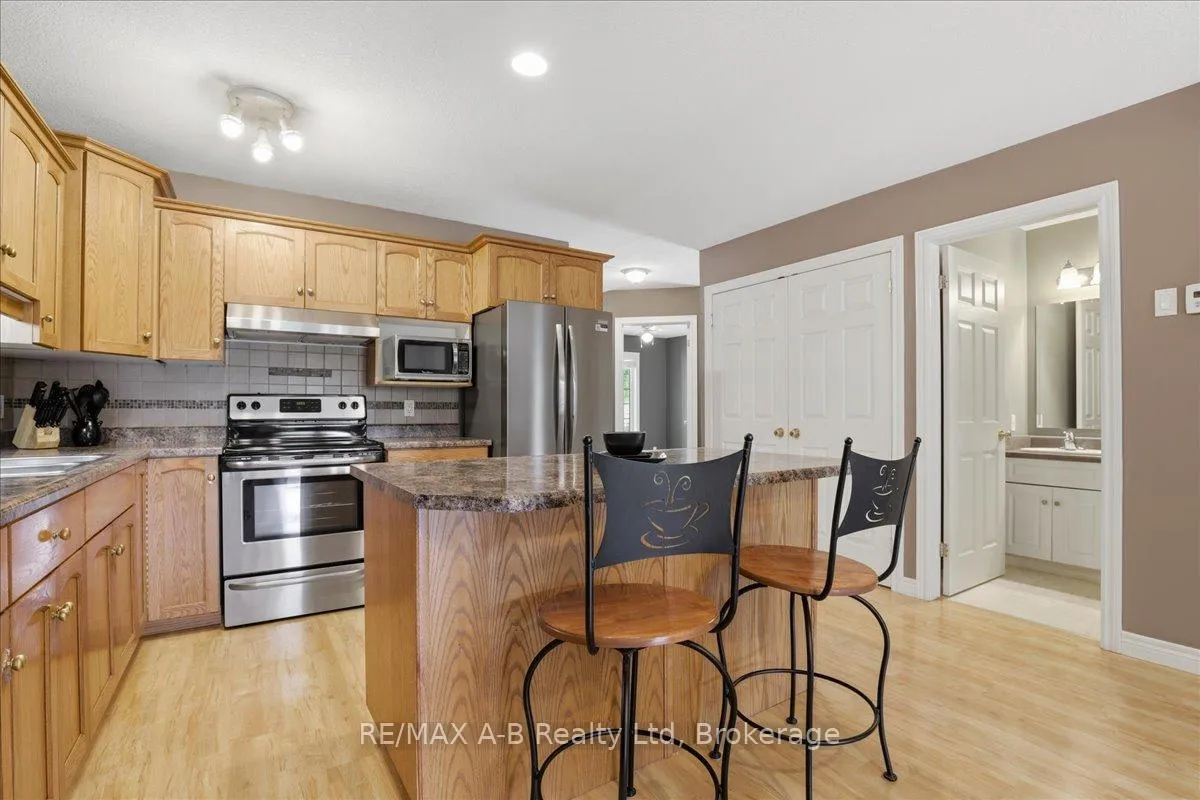 Photo 19 of 93 Abraham Drive, Stratford — HOMEH