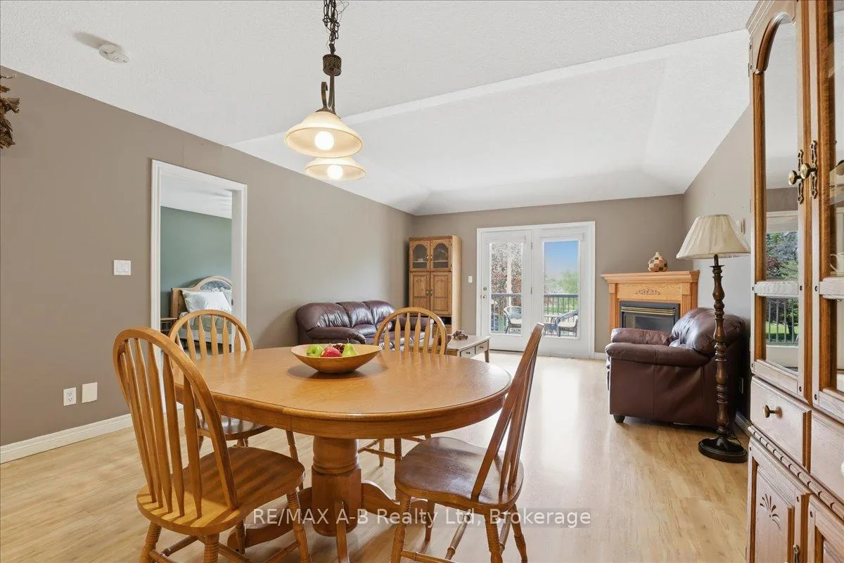 Photo 20 of 93 Abraham Drive, Stratford — HOMEH
