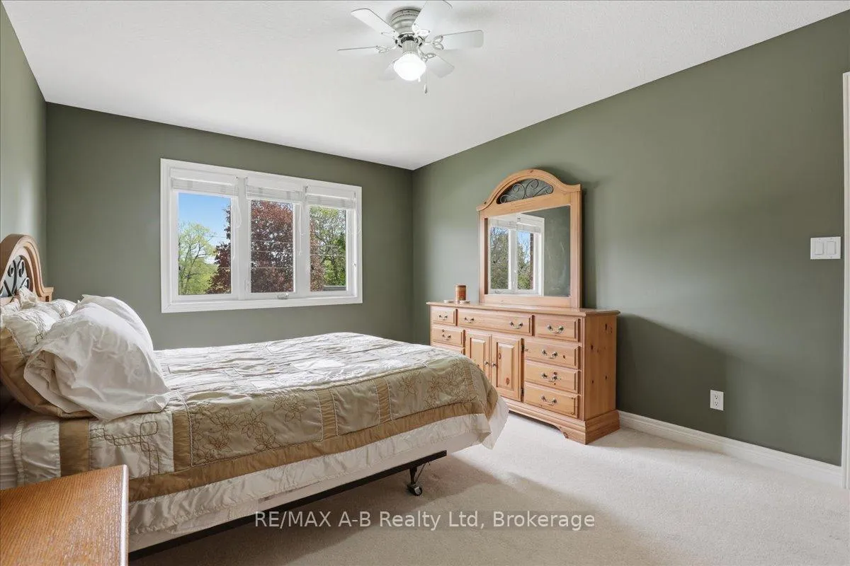 Photo 28 of 93 Abraham Drive, Stratford — HOMEH