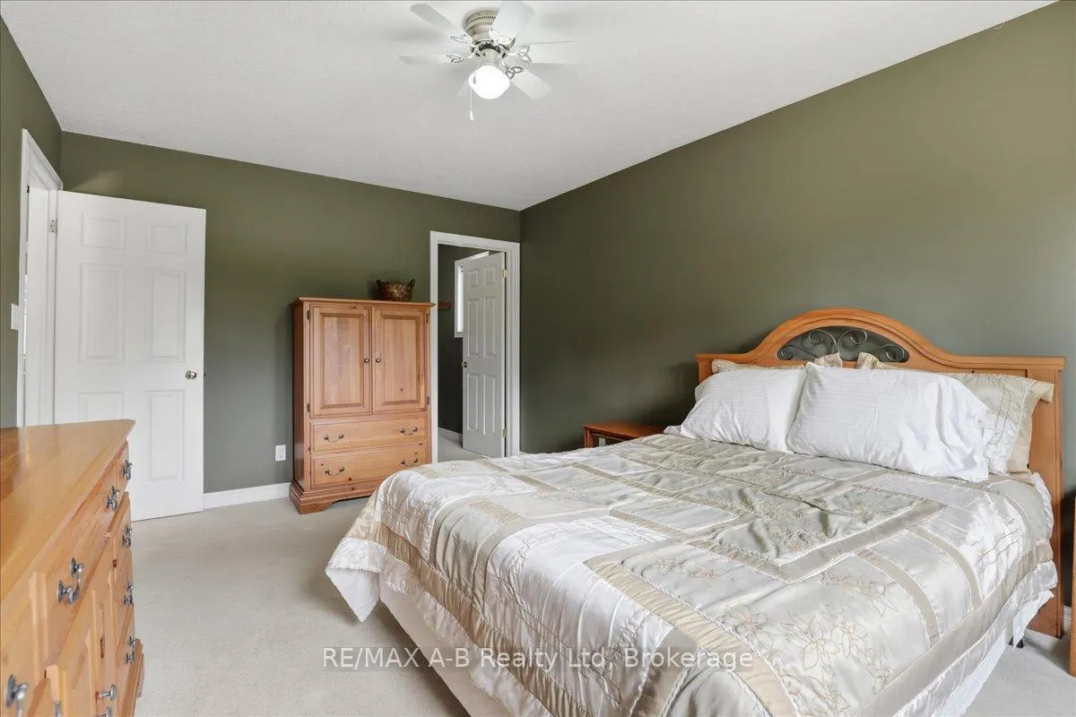 Photo 29 of 93 Abraham Drive, Stratford — HOMEH