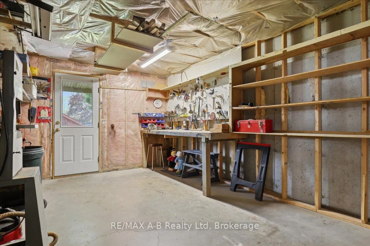 Photo 40 of 93 Abraham Drive, Stratford — HOMEH