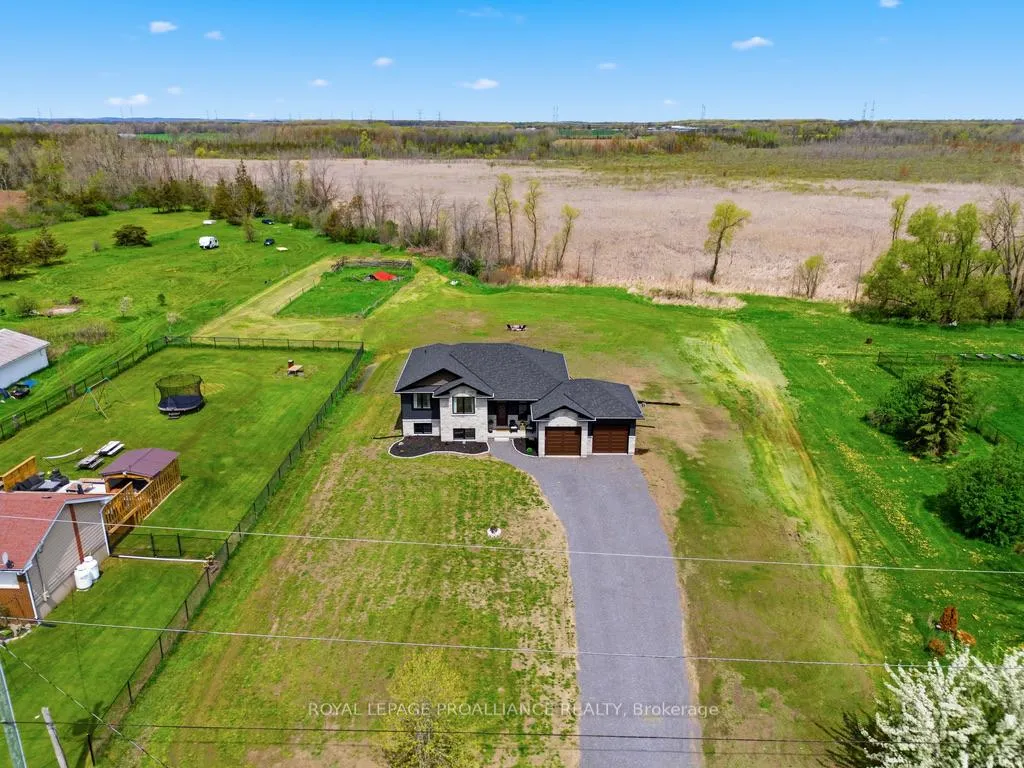 Photo 6 of 1681 Casey Road, Belleville, Thurlow Ward — HOMEH