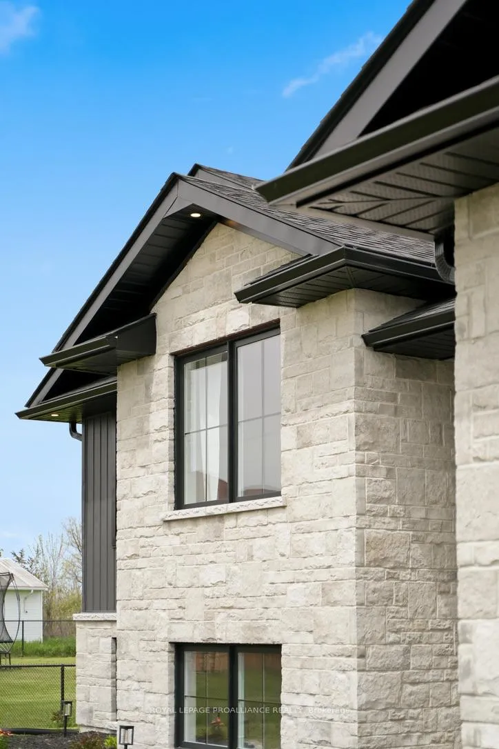 Photo 8 of 1681 Casey Road, Belleville, Thurlow Ward — HOMEH