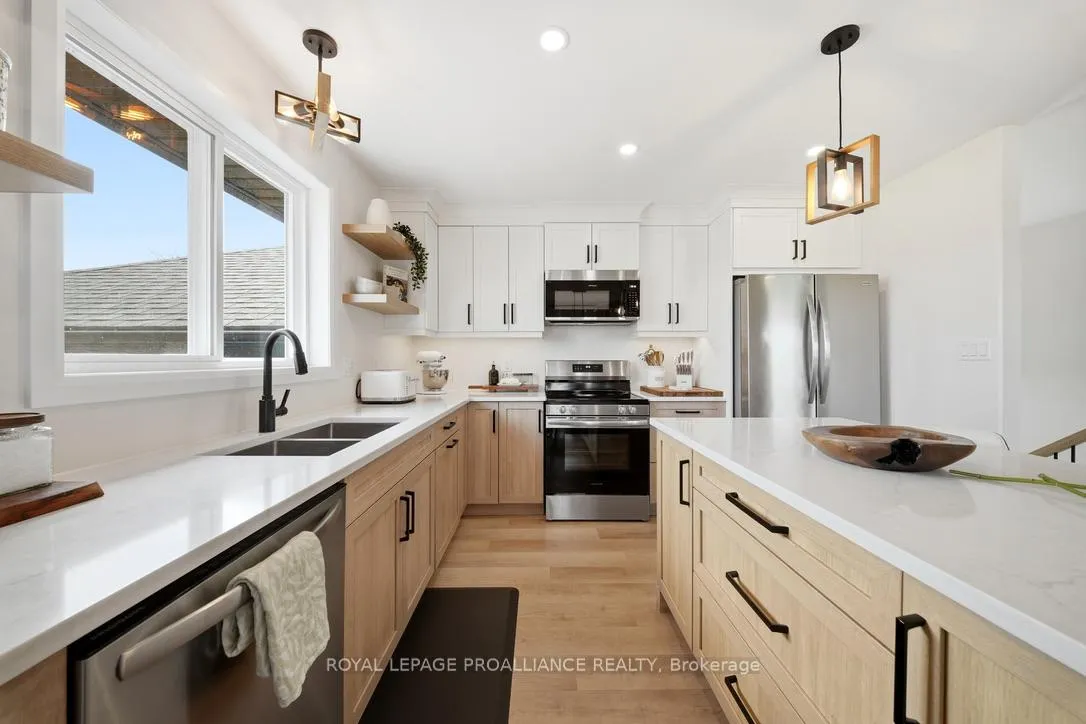 Photo 13 of 1681 Casey Road, Belleville, Thurlow Ward — HOMEH