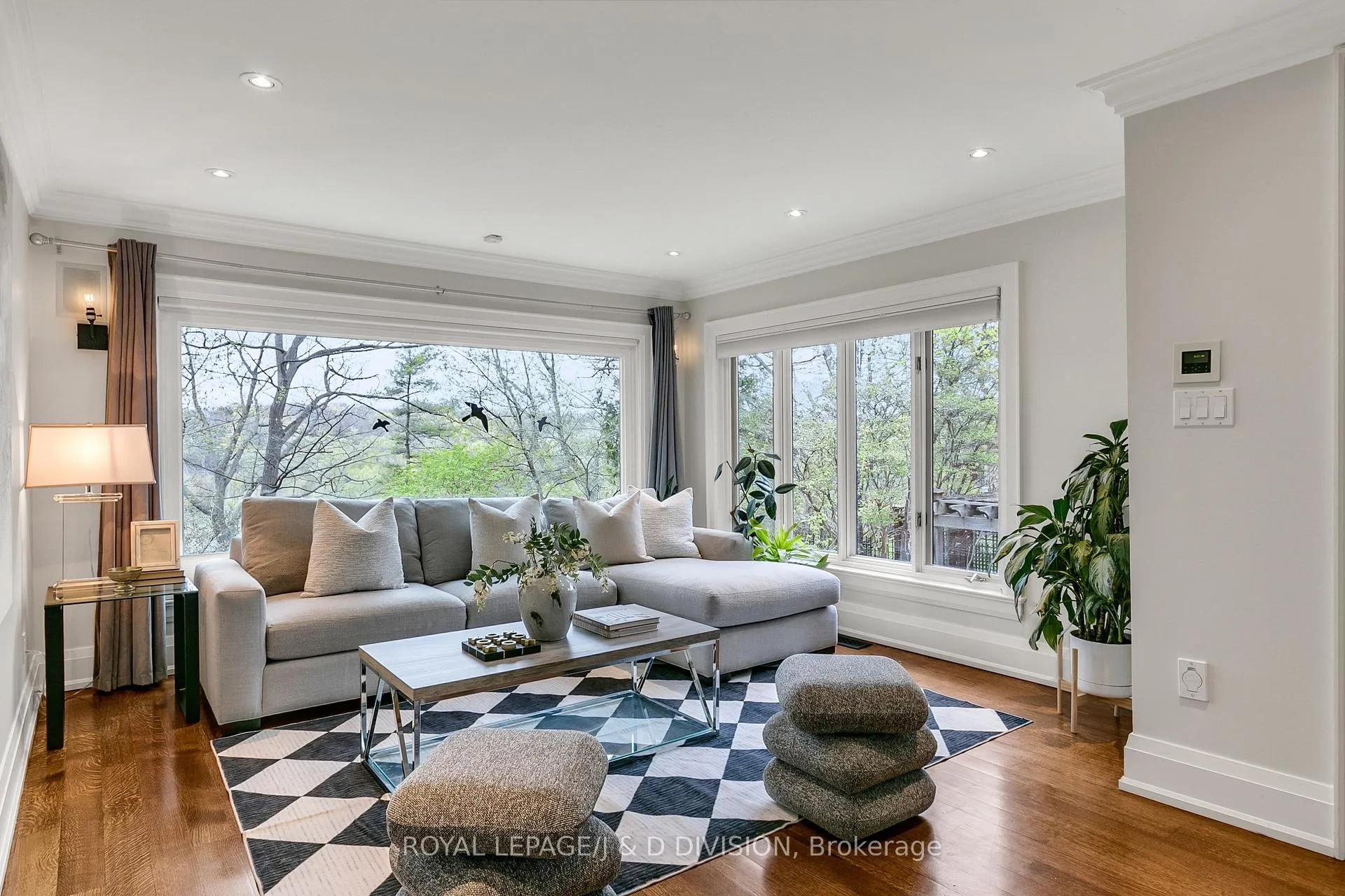 Photo 8 of 76 Brule Gardens, Toronto, High Park-Swansea — HOMEH