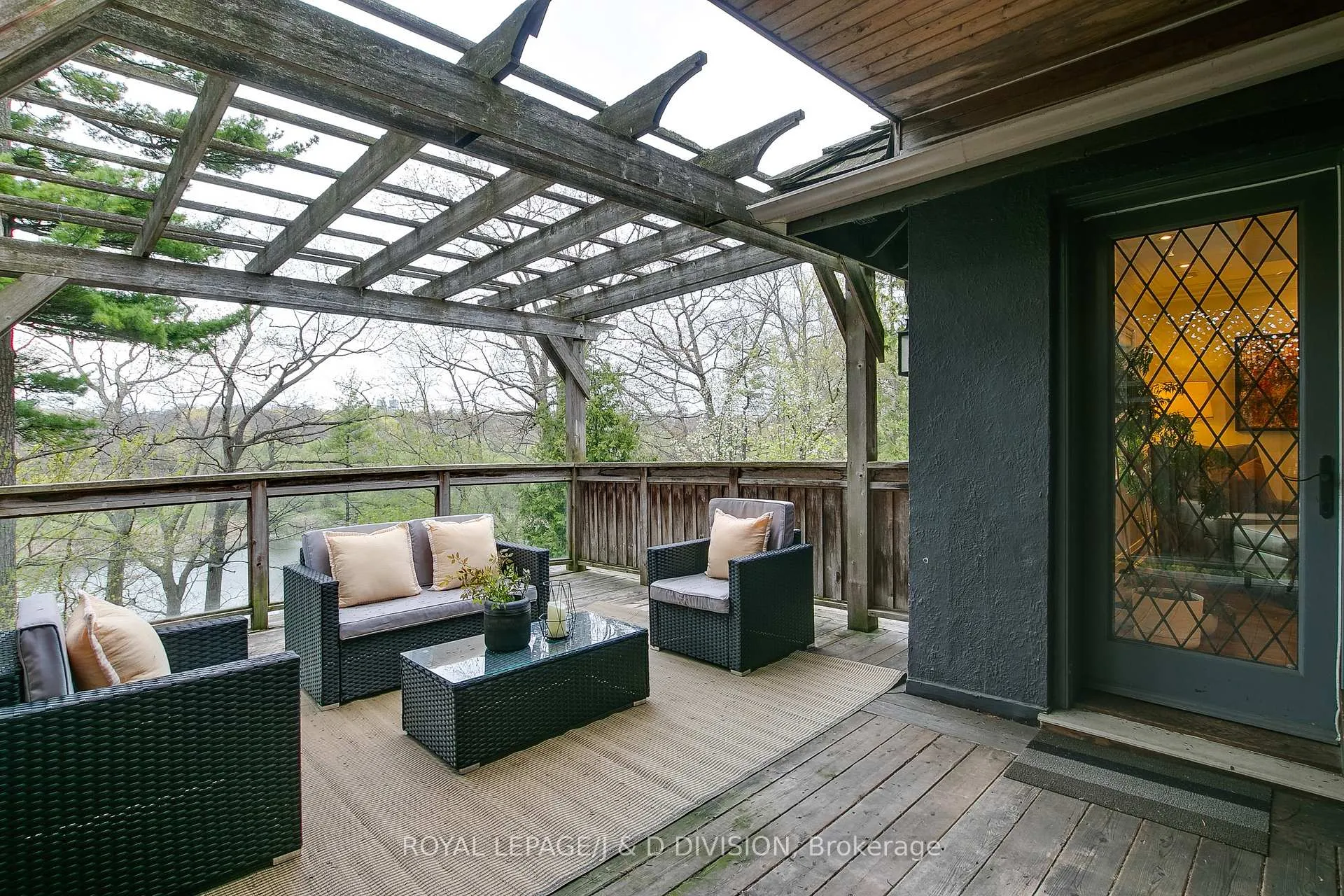 Photo 22 of 76 Brule Gardens, Toronto, High Park-Swansea — HOMEH