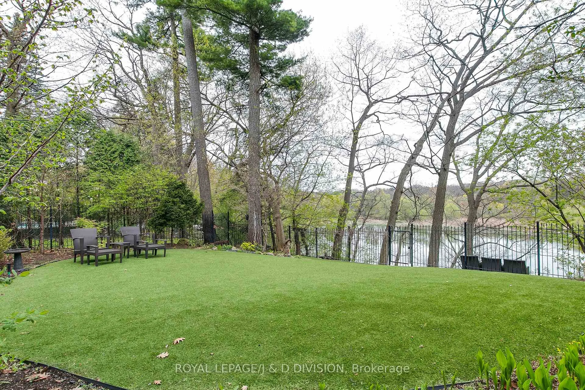 Photo 42 of 76 Brule Gardens, Toronto, High Park-Swansea — HOMEH