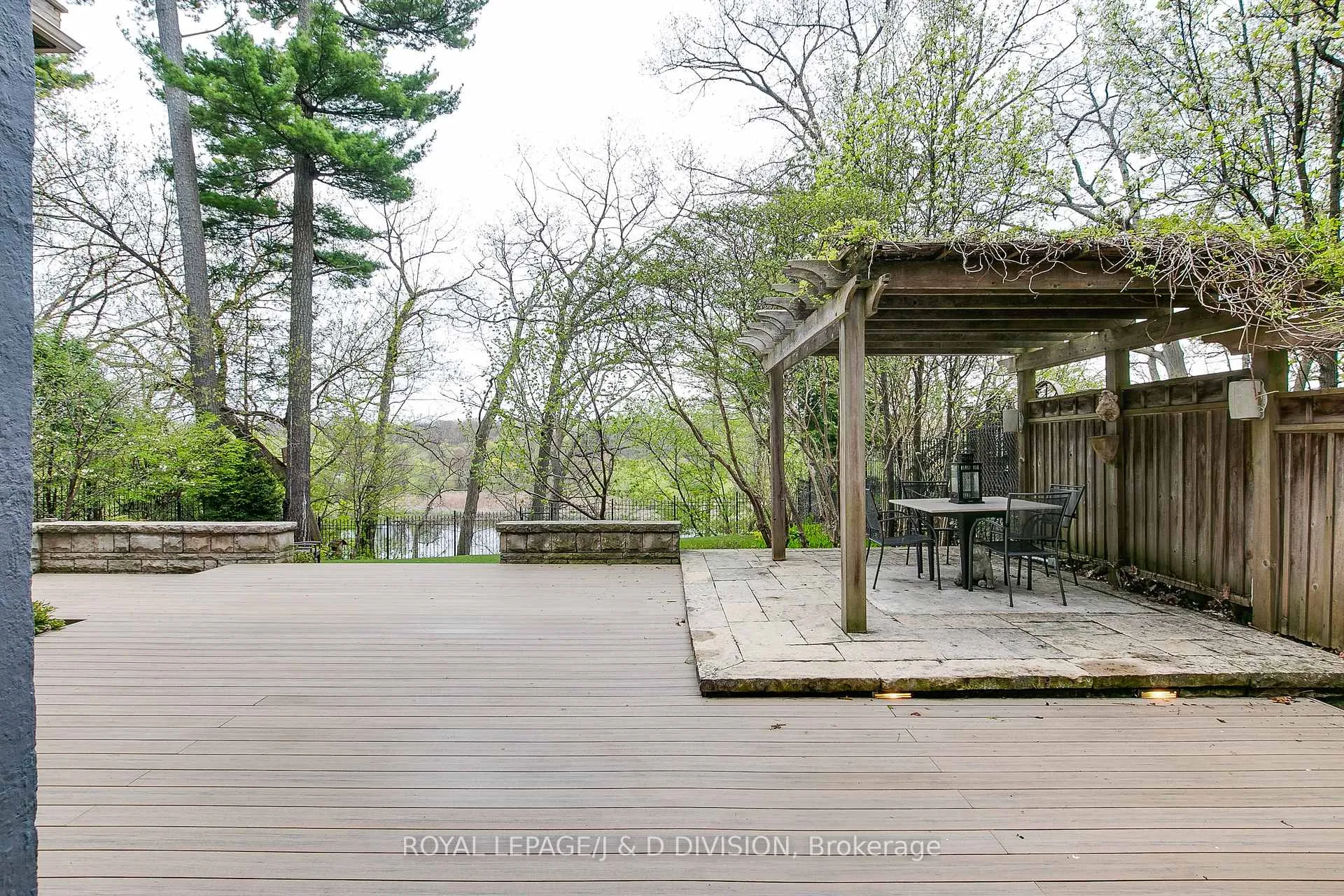 Photo 46 of 76 Brule Gardens, Toronto, High Park-Swansea — HOMEH