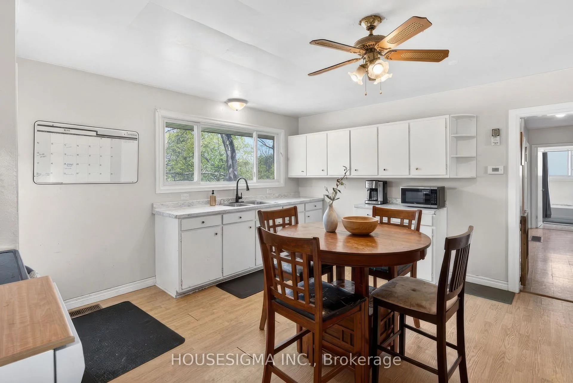 Photo 10 of 2418-2420 Rutledge Road, Frontenac, Frontenac South — HOMEH