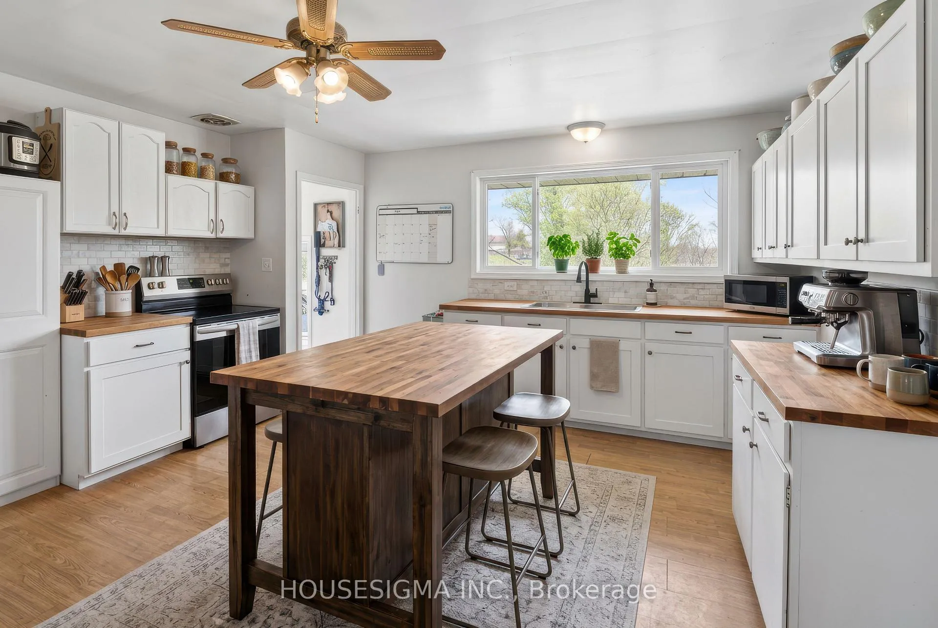 Photo 11 of 2418-2420 Rutledge Road, Frontenac, Frontenac South — HOMEH