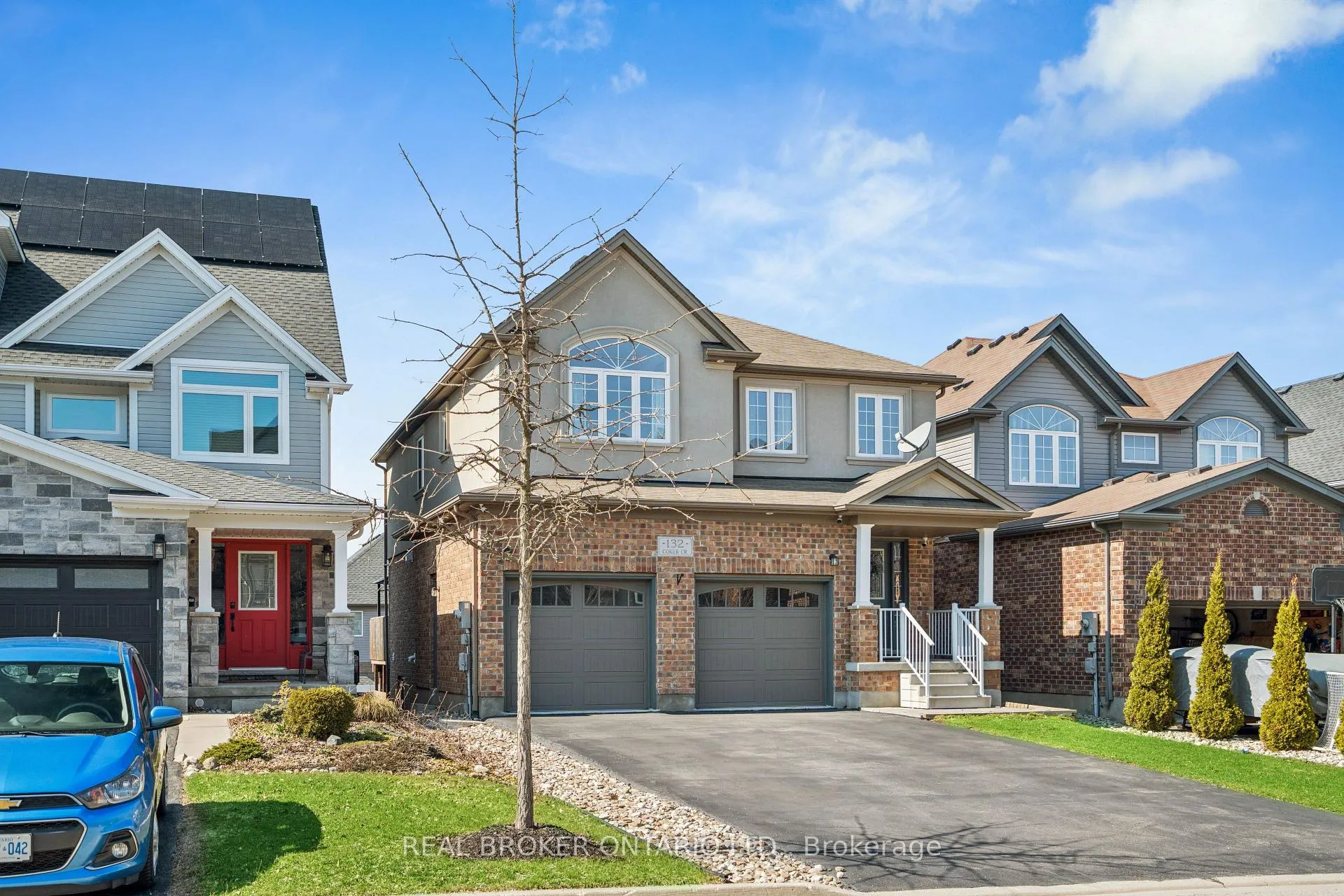 Photo 2 of 132 Coker Crescent, Guelph/Eramosa, Rockwood — HOMEH