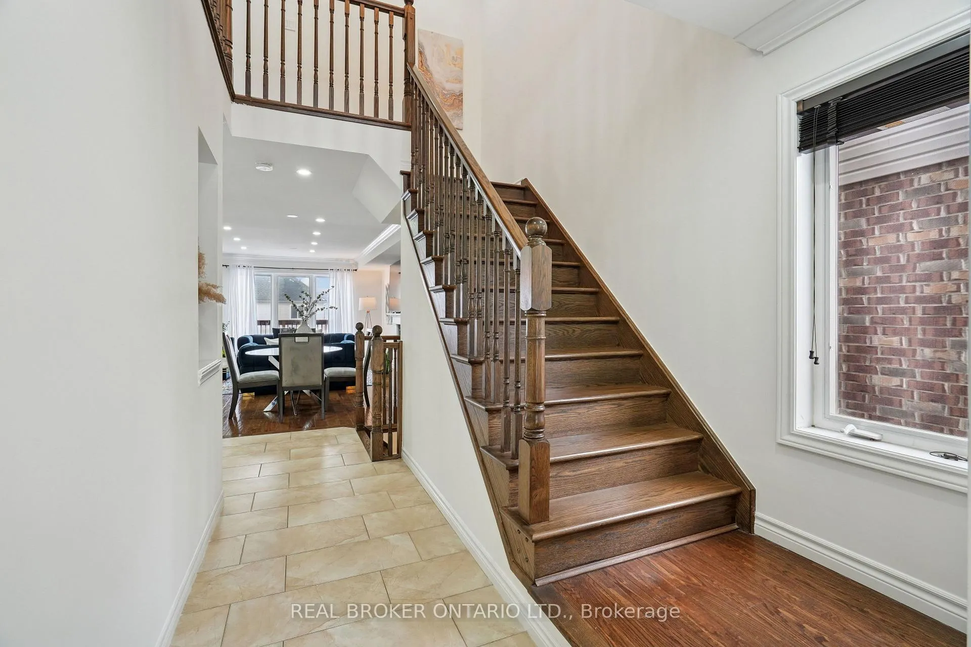 Photo 6 of 132 Coker Crescent, Guelph/Eramosa, Rockwood — HOMEH