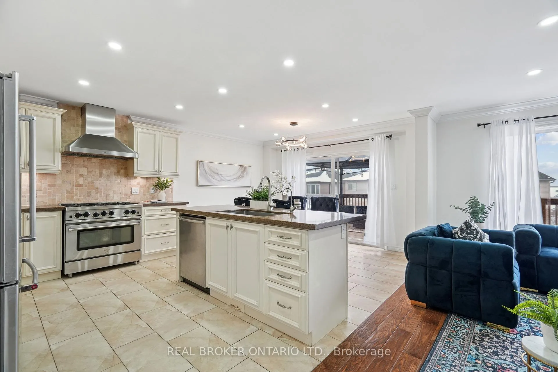 Photo 7 of 132 Coker Crescent, Guelph/Eramosa, Rockwood — HOMEH