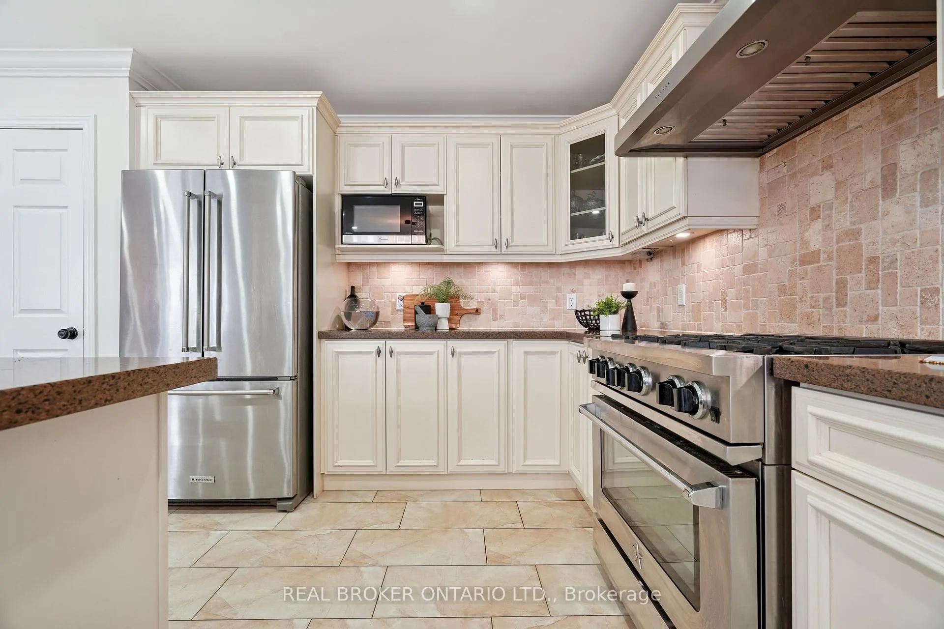 Photo 9 of 132 Coker Crescent, Guelph/Eramosa, Rockwood — HOMEH