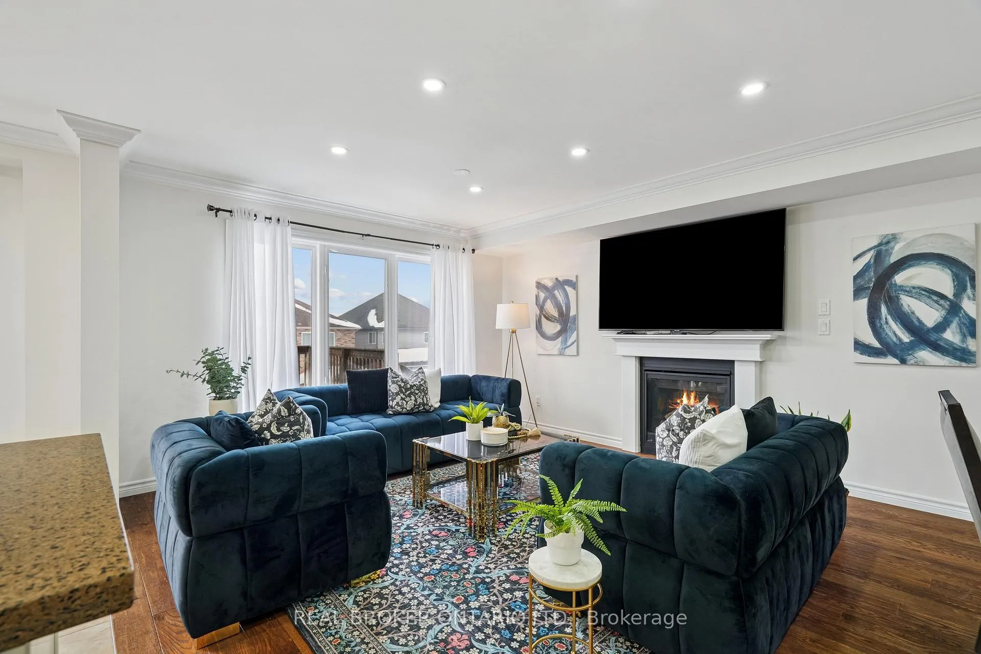 Photo 11 of 132 Coker Crescent, Guelph/Eramosa, Rockwood — HOMEH