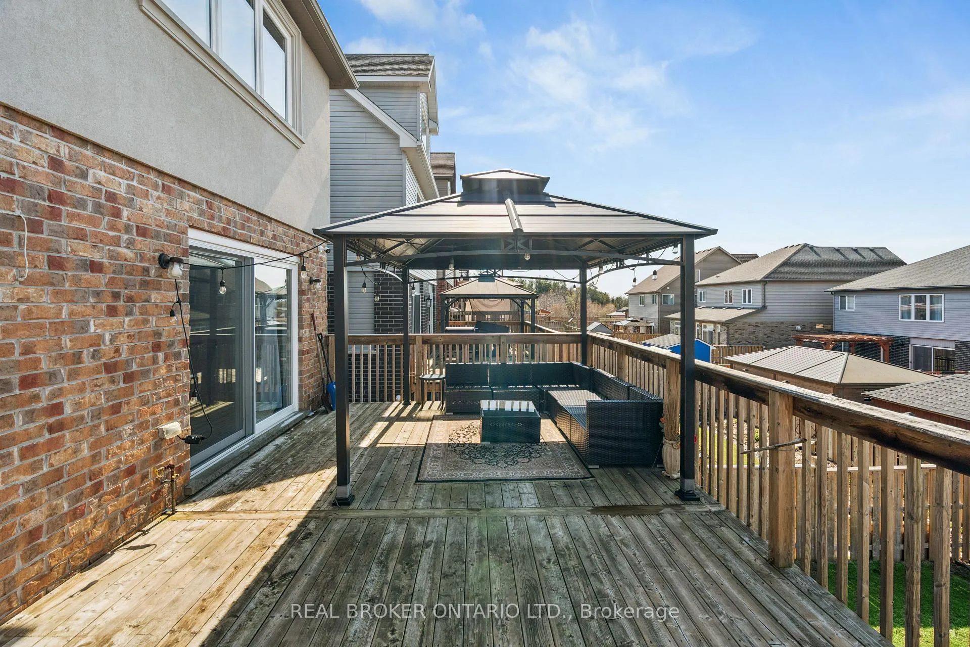 Photo 36 of 132 Coker Crescent, Guelph/Eramosa, Rockwood — HOMEH