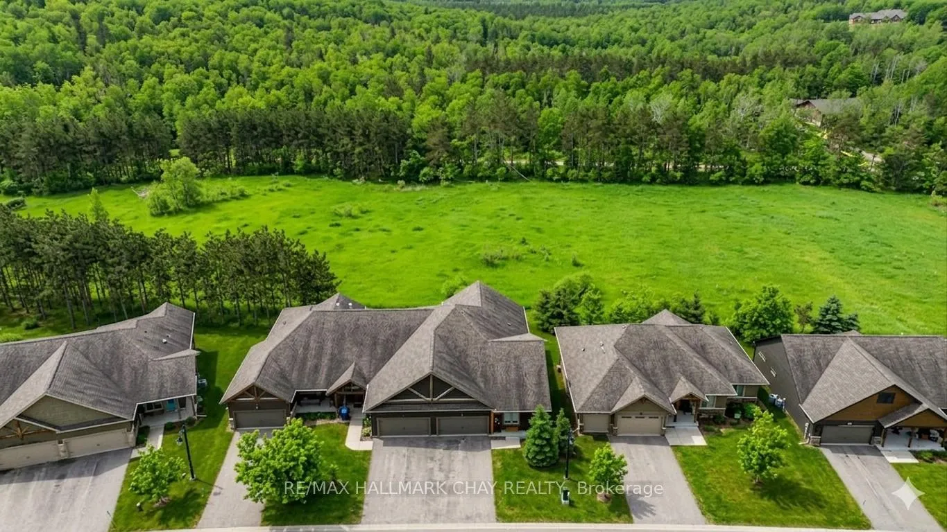 Photo 1 of 54 Landscape Drive, Oro-Medonte, Horseshoe Valley — HOMEH