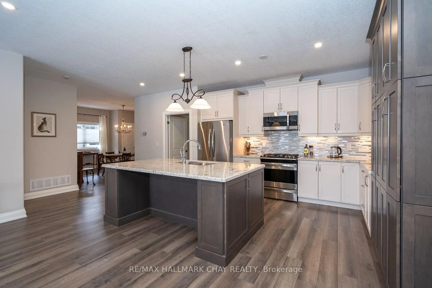 Photo 11 of 54 Landscape Drive, Oro-Medonte, Horseshoe Valley — HOMEH