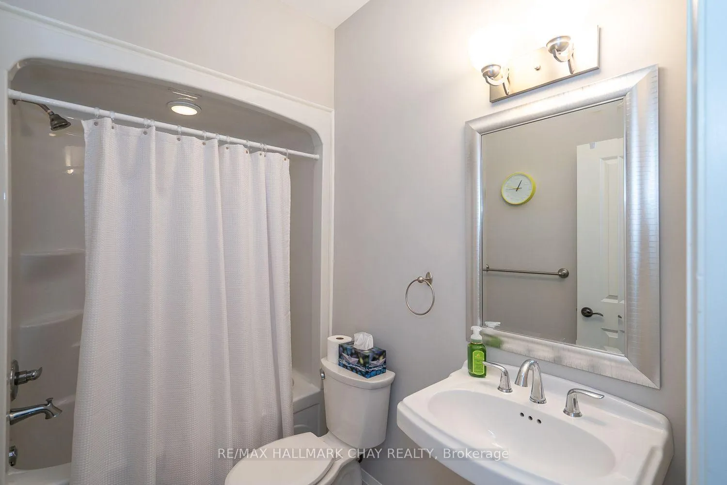 Photo 27 of 54 Landscape Drive, Oro-Medonte, Horseshoe Valley — HOMEH