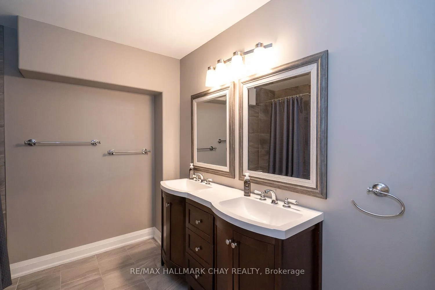 Photo 46 of 54 Landscape Drive, Oro-Medonte, Horseshoe Valley — HOMEH