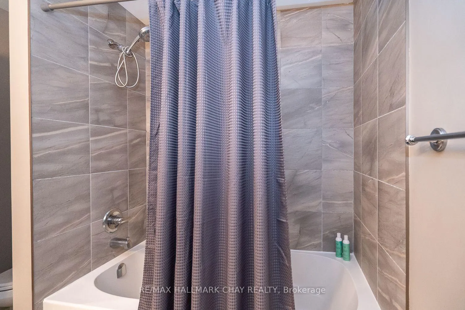 Photo 47 of 54 Landscape Drive, Oro-Medonte, Horseshoe Valley — HOMEH