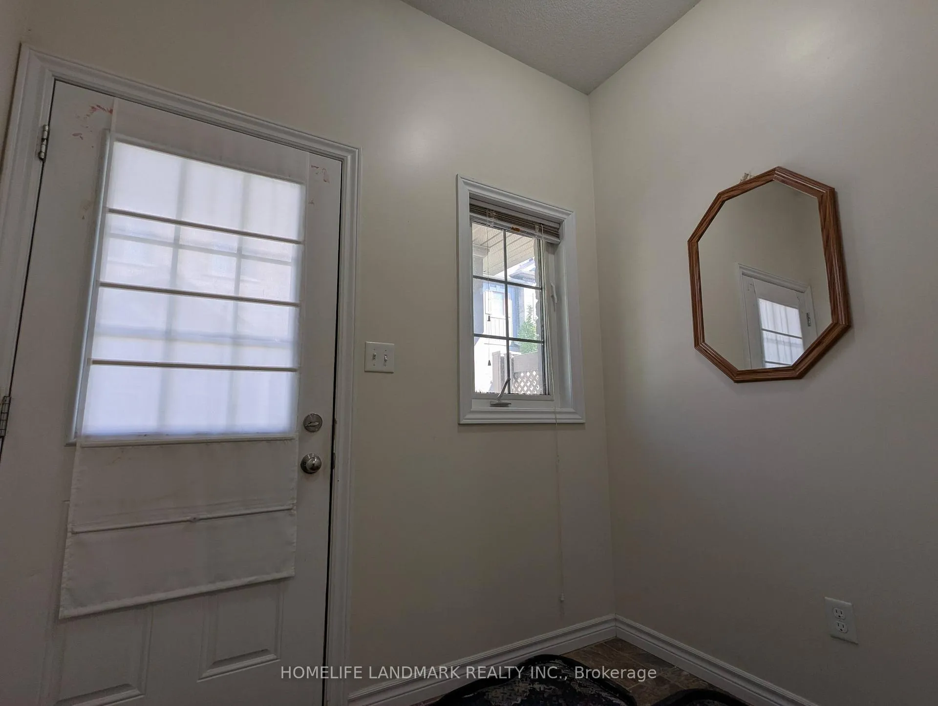 Photo 2 of Unit 27B, 931 Glasgow Street, Kitchener, Westmount - Kitchener — HOMEH