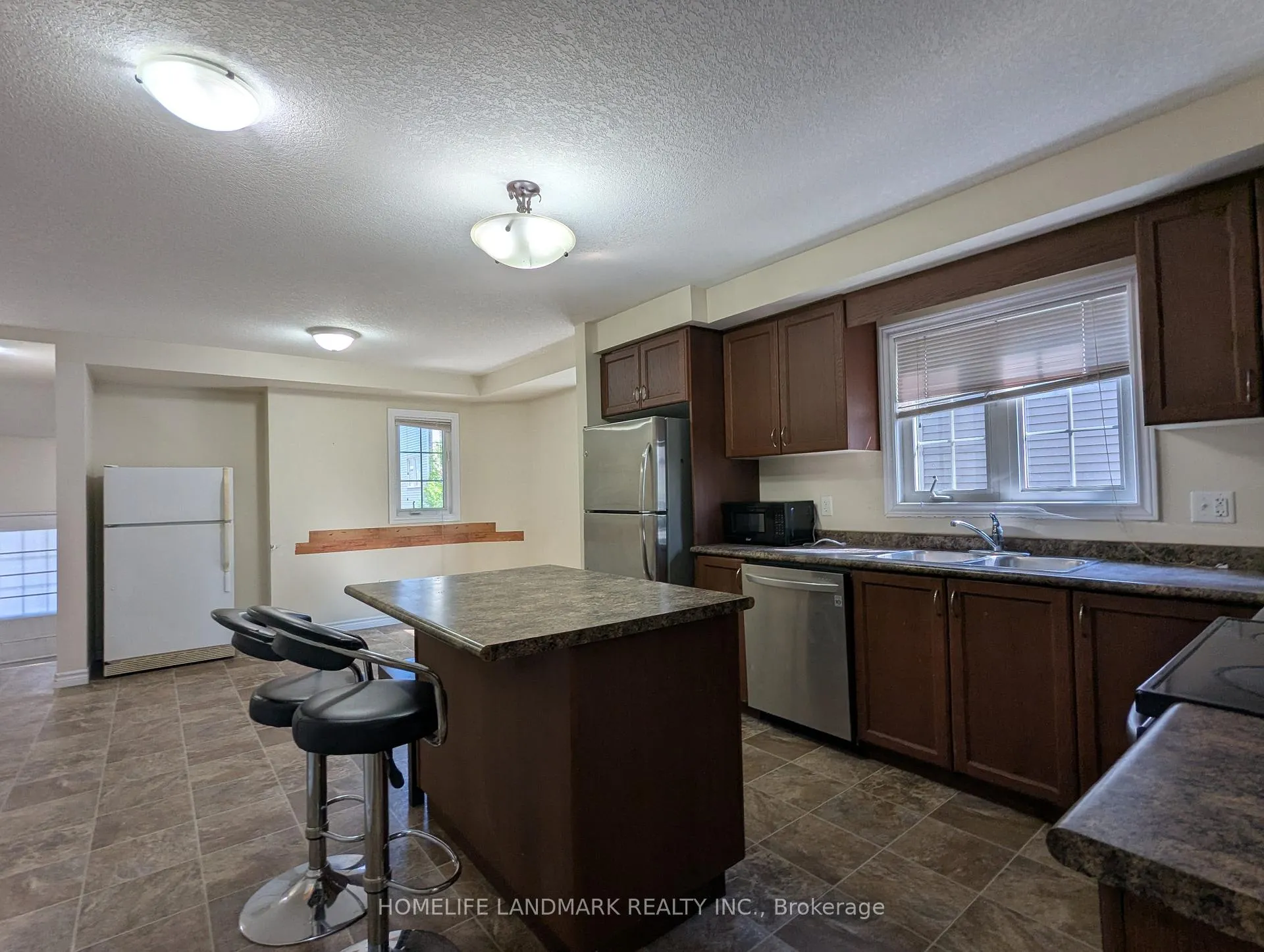 Photo 5 of Unit 27B, 931 Glasgow Street, Kitchener, Westmount - Kitchener — HOMEH