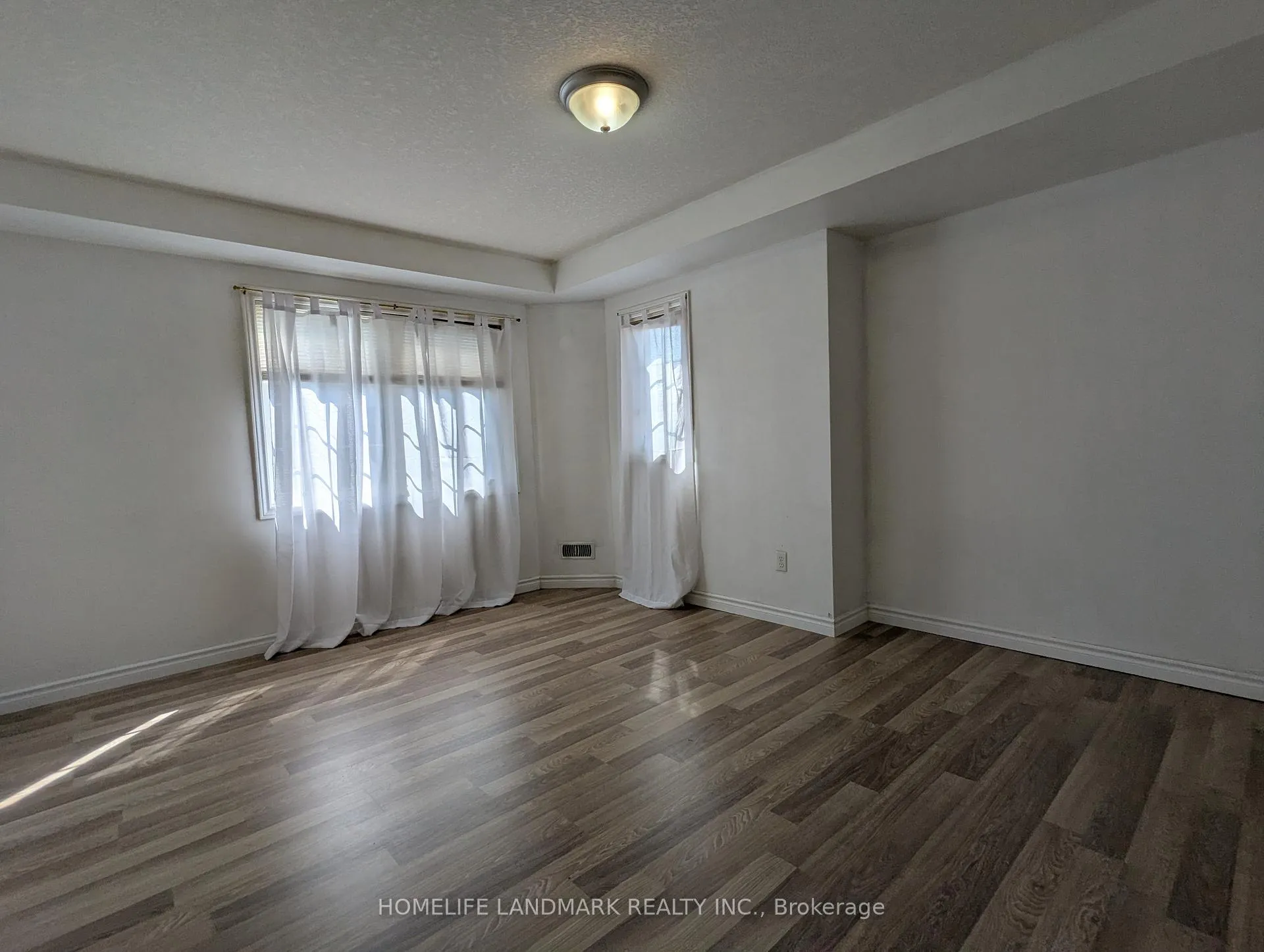 Photo 12 of Unit 27B, 931 Glasgow Street, Kitchener, Westmount - Kitchener — HOMEH