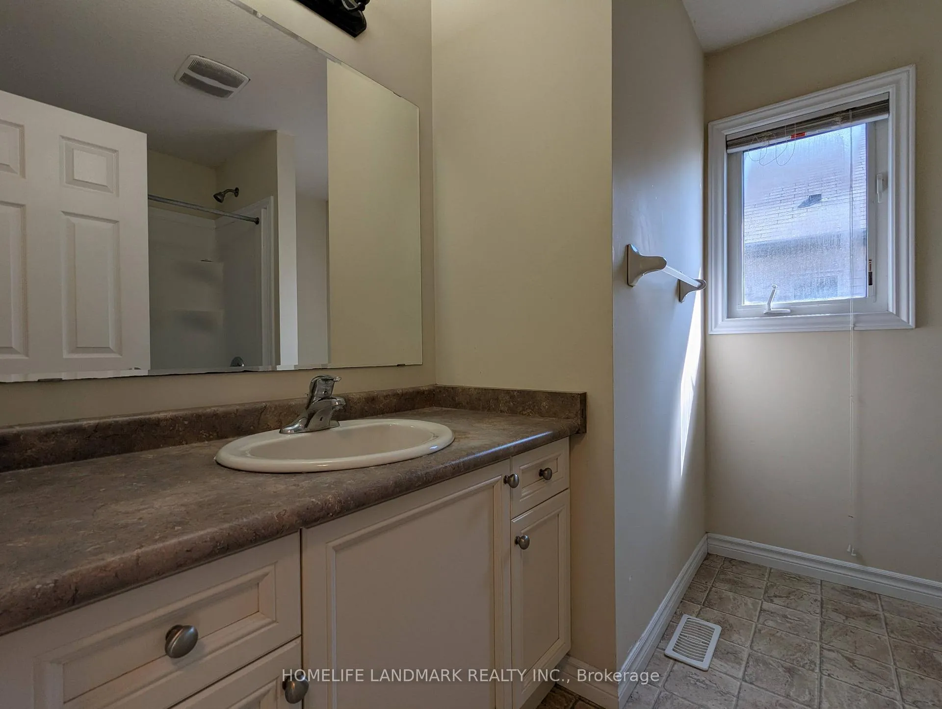Photo 32 of Unit 27B, 931 Glasgow Street, Kitchener, Westmount - Kitchener — HOMEH