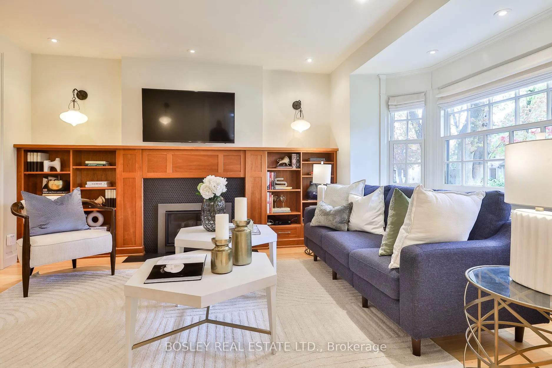 Photo 2 of 164 Hanna Road, Toronto, Leaside — HOMEH