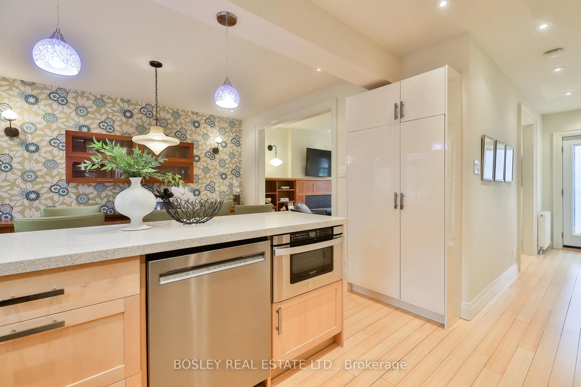 Photo 17 of 164 Hanna Road, Toronto, Leaside — HOMEH
