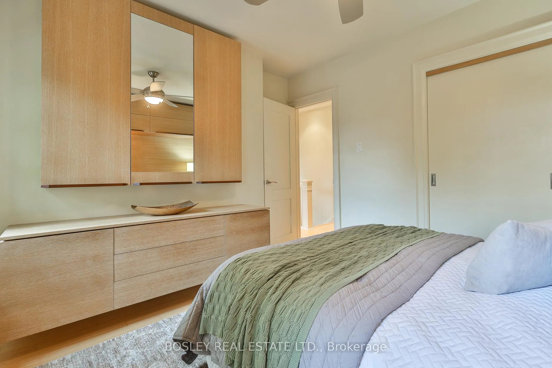 Photo 22 of 164 Hanna Road, Toronto, Leaside — HOMEH