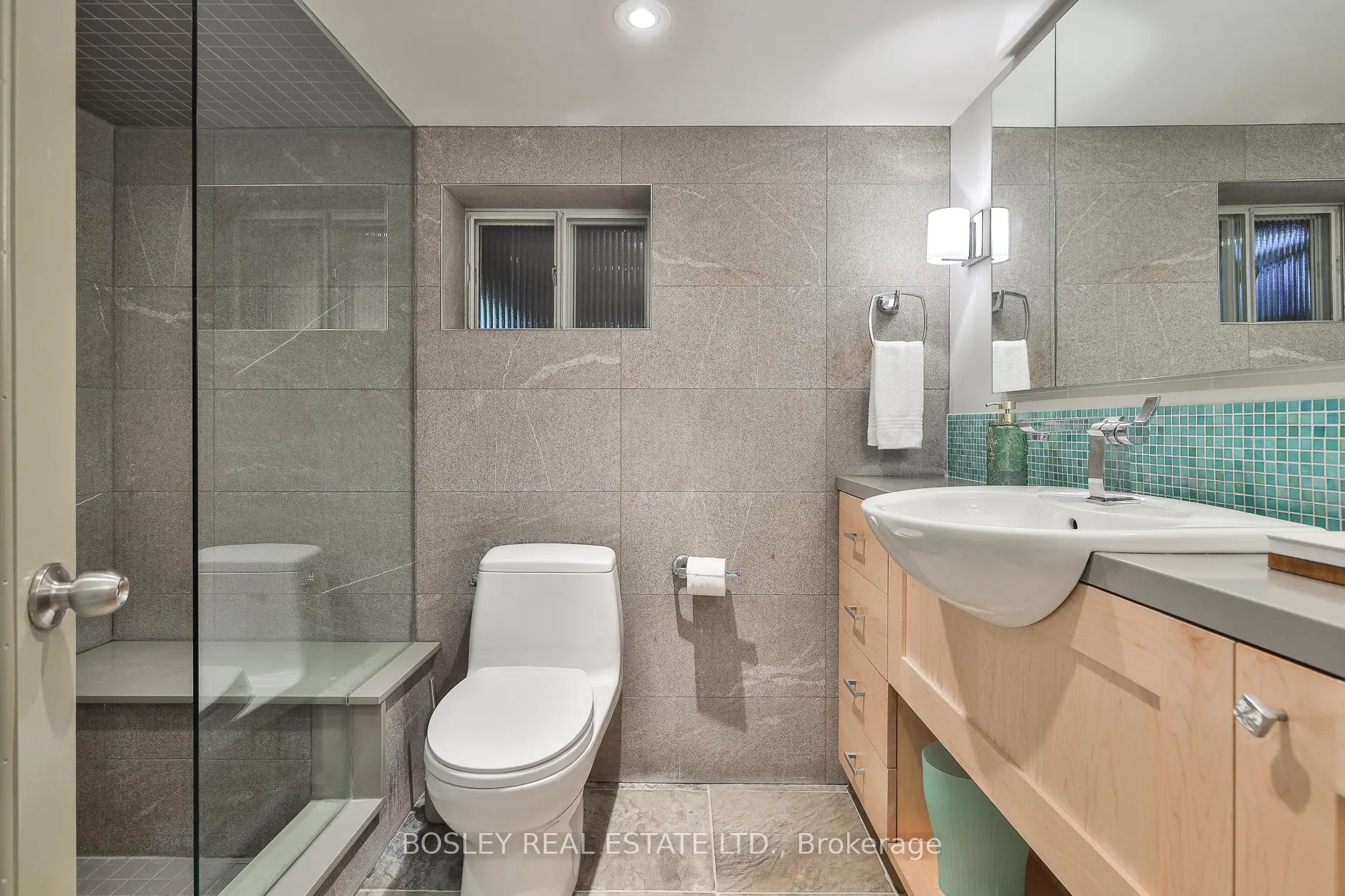 Photo 31 of 164 Hanna Road, Toronto, Leaside — HOMEH