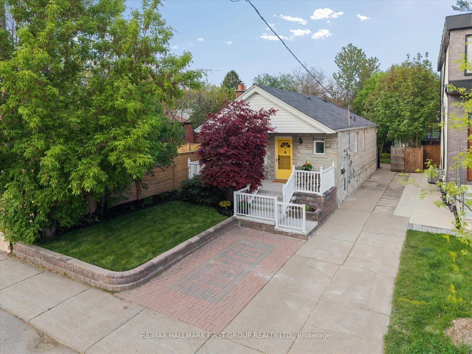 Photo 1 of 31 Machockie Road, Toronto, East York — HOMEH