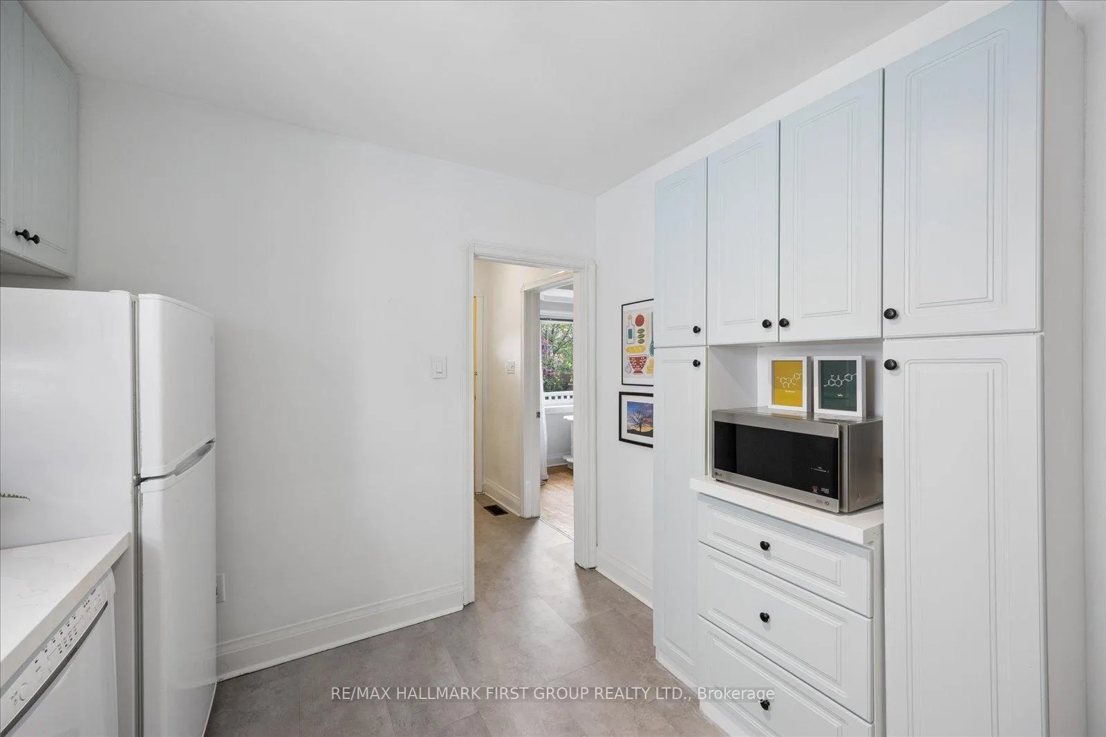 Photo 15 of 31 Machockie Road, Toronto, East York — HOMEH