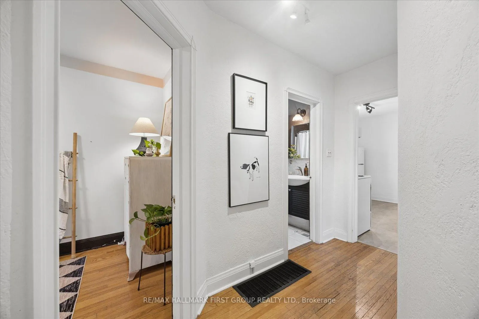 Photo 19 of 31 Machockie Road, Toronto, East York — HOMEH