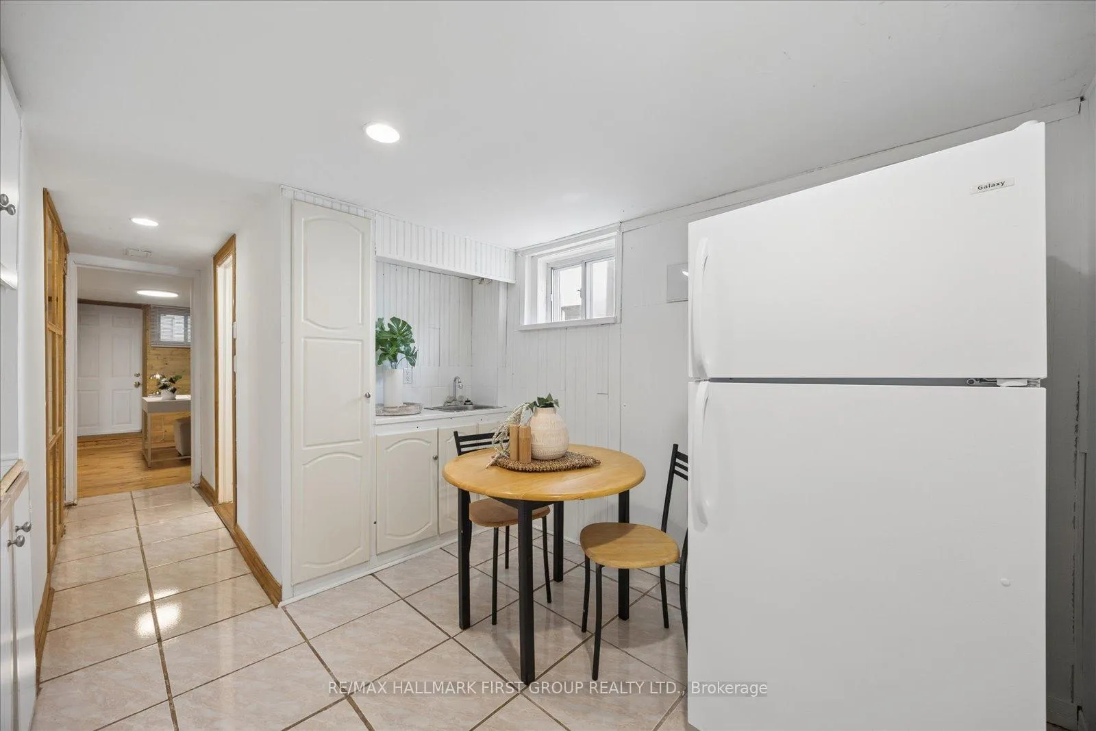 Photo 32 of 31 Machockie Road, Toronto, East York — HOMEH