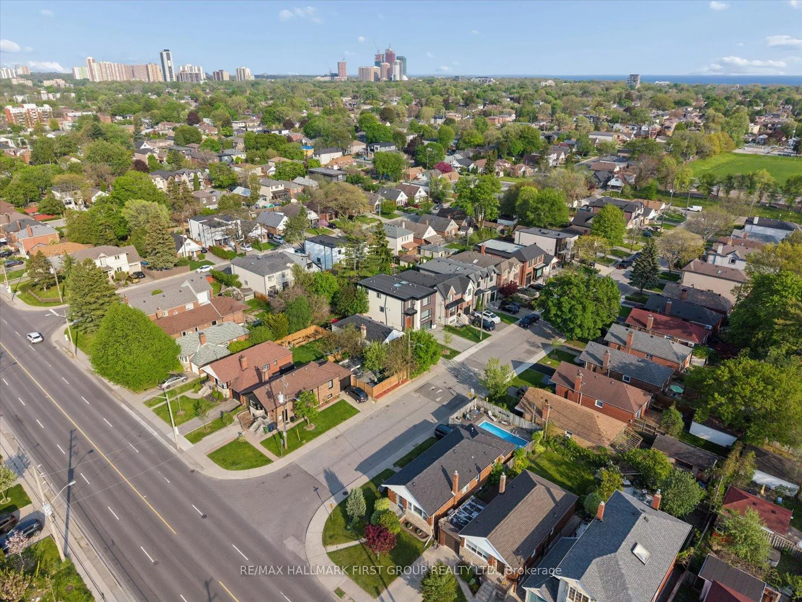 Photo 44 of 31 Machockie Road, Toronto, East York — HOMEH