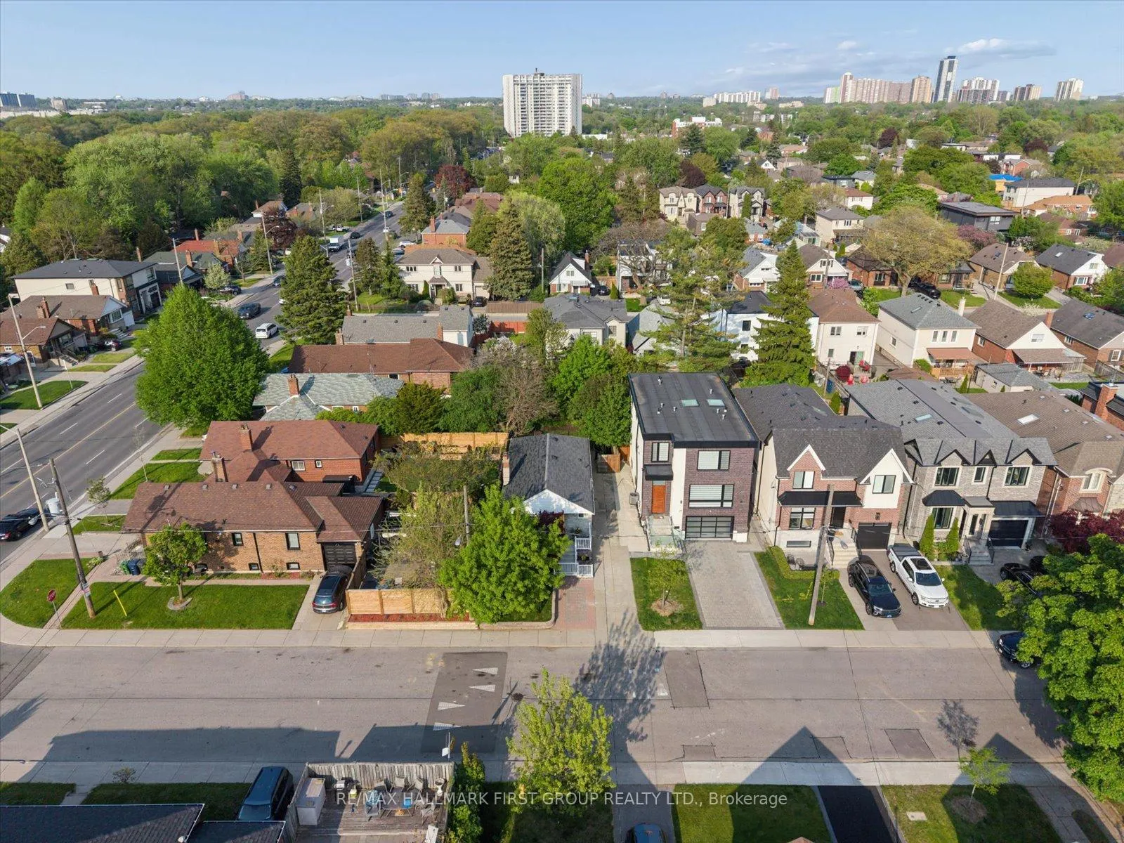 Photo 45 of 31 Machockie Road, Toronto, East York — HOMEH